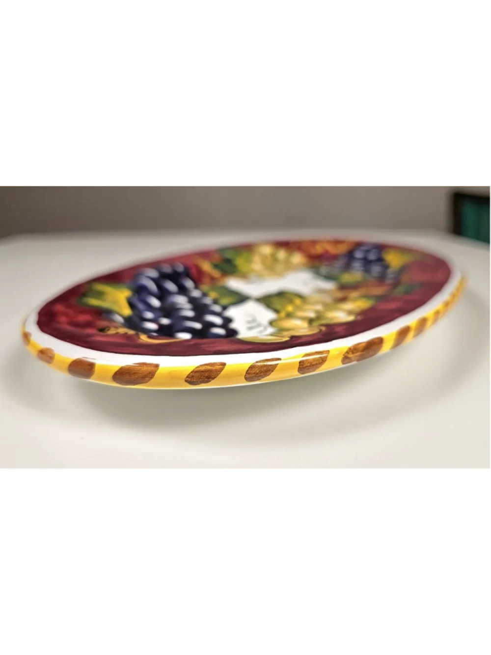 Vintage 11 inch Italian Majolica Wall Plate - Hand Painted Il Borgo San Gimignan